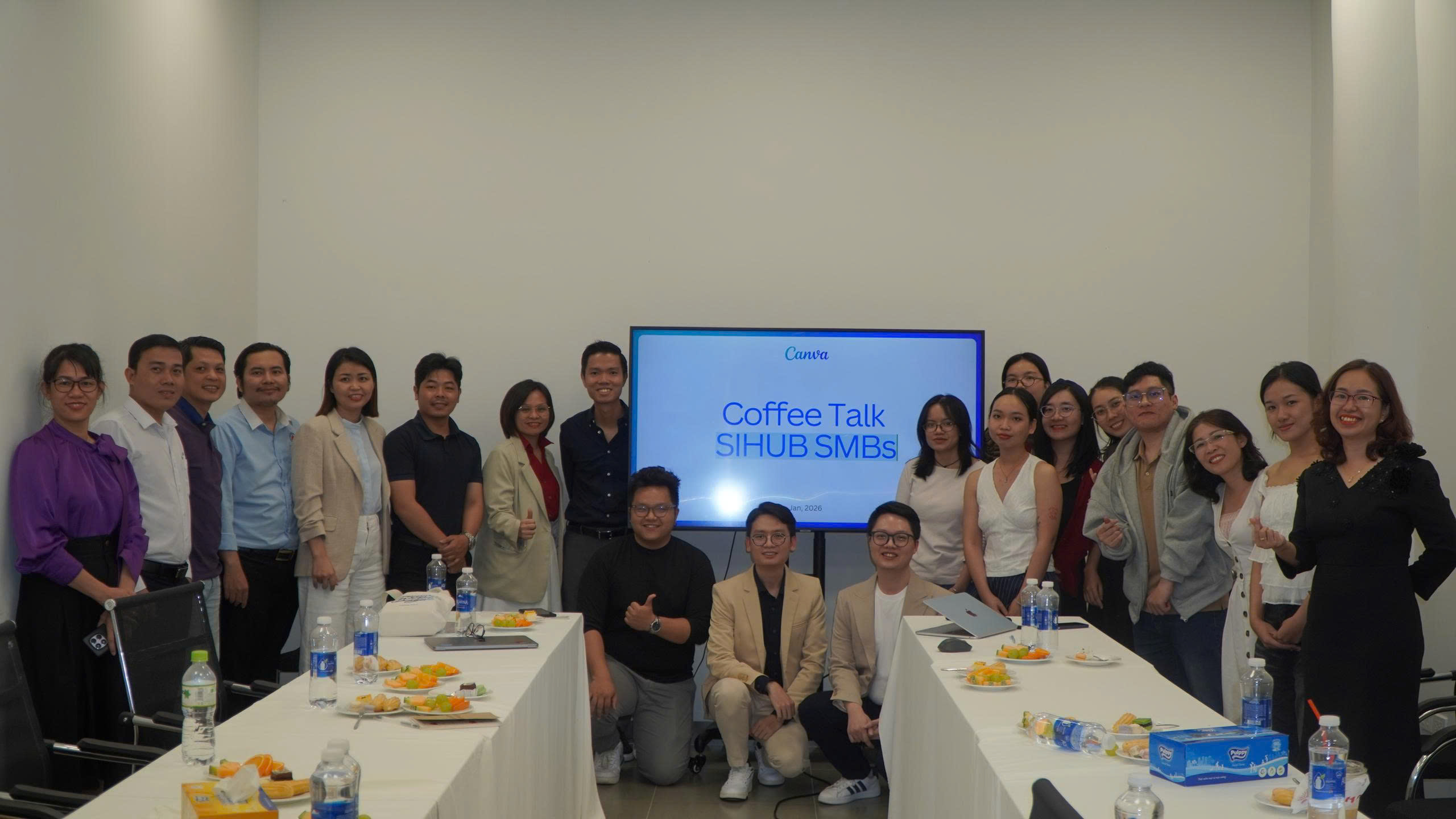 SIHUB phối hợp cùng Canva tổ chức chương trình “Canva x SIHUB Coffee Talk”